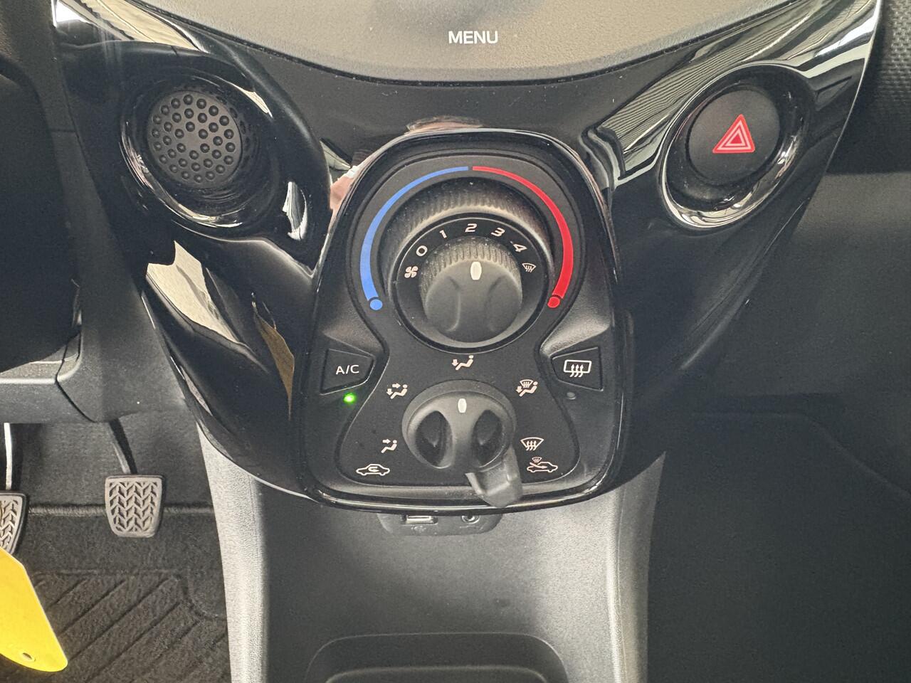 Citroen C1 1.0 VTi Comfort Look 5-drs. AIRCO/MEDIA/PRIVACYGLASS