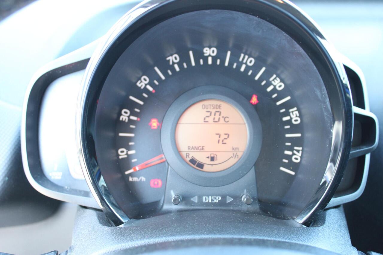 Citroen C1 1.0 VTi Shine LMV/ Grootscherm/ Climate Control