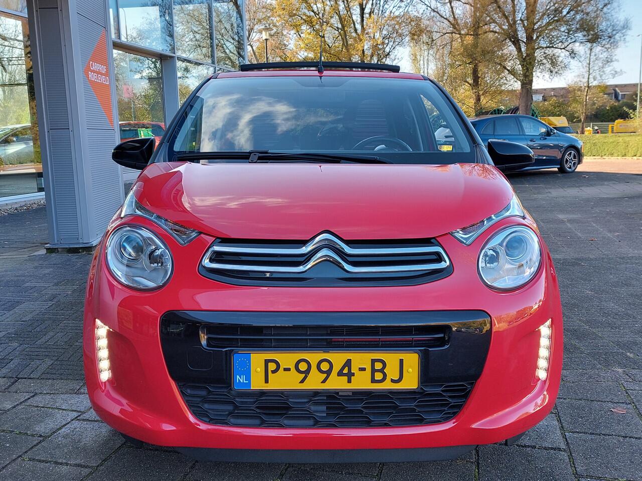 Citroen C1 1.0 VTi 72pk Airscape Shine 5-Deurs | Cabriodak | Apple Carplay + Android Auto | Clima | Achteruitrijcamera | Lichtsensor | Elek.Ramen+Spiegels | Privacy Glass | 15''lm