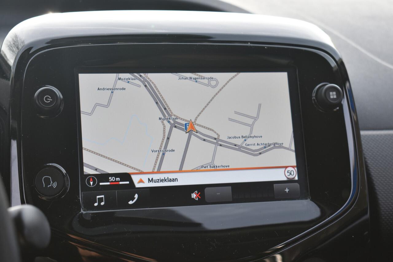 Citroen C1 1.0 VTi Shine | 1e Eigenaar | Navigatie | Automatische airco | Camera | 12 mnd BOVAG garantie Whatsapp 06-53188999