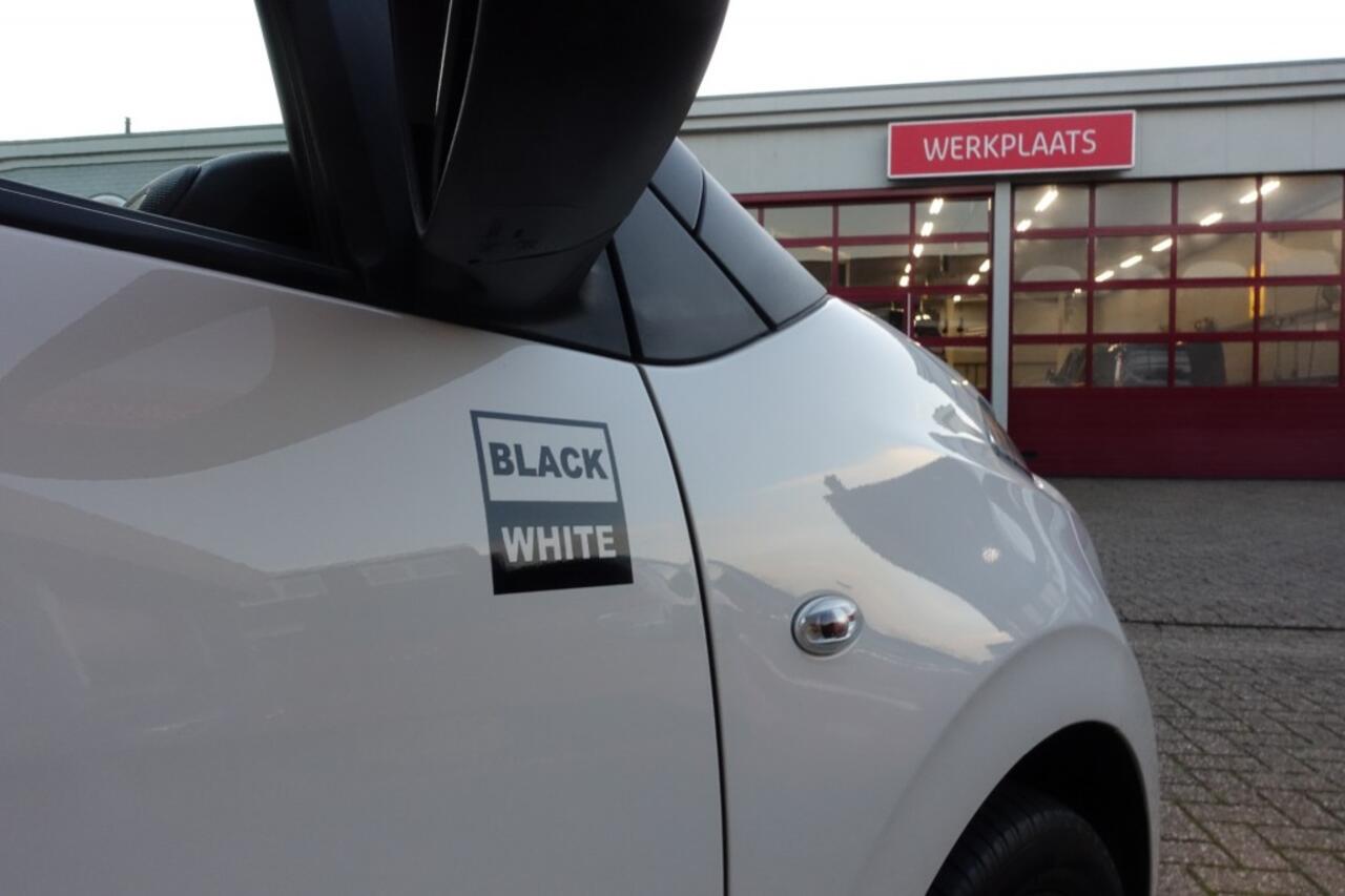 Citroen C1 1.0 VTI FEEL Black en White (All-in prijs)