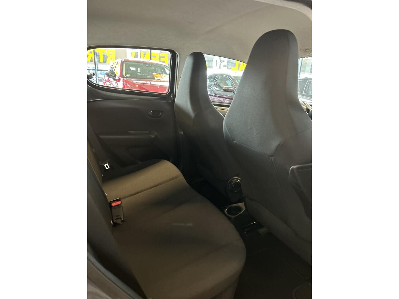 Citroen C1 1.0 VTi Feel Bluetooth/Airco/Elektrische ramen/Centrale vergrendeling