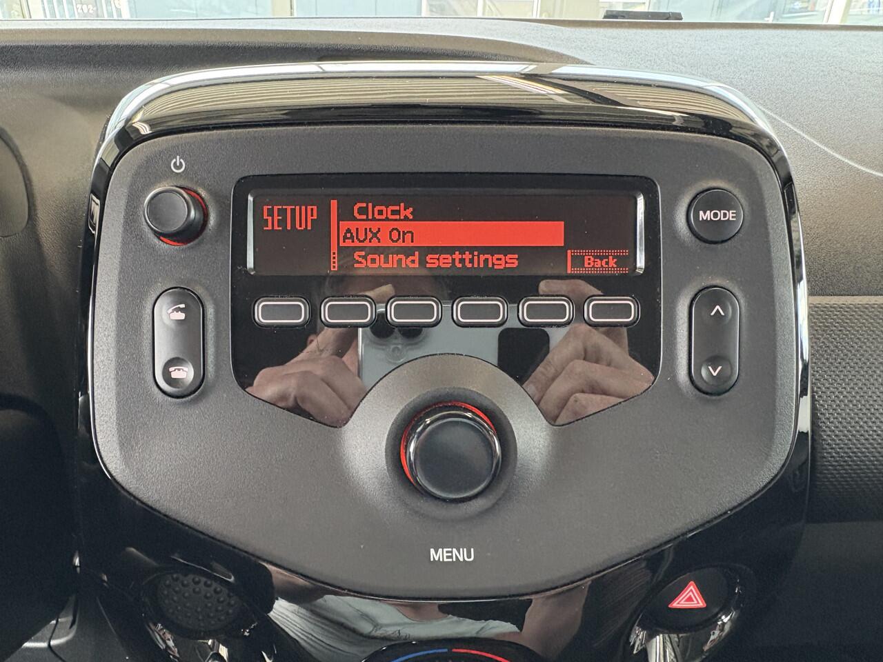 Citroen C1 1.0 VTi Comfort Look 5-drs. AIRCO/MEDIA/PRIVACYGLASS