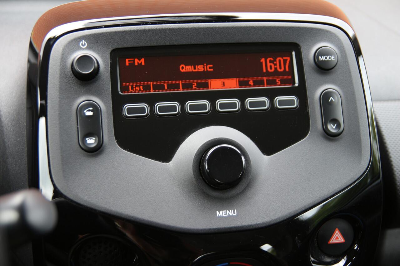 Citroen C1 1.0 VTi 72pk Feel | NL-auto | 5 deuren | Airco | Centr. deurvegr. | Radio | Stuurbekrachtiging |