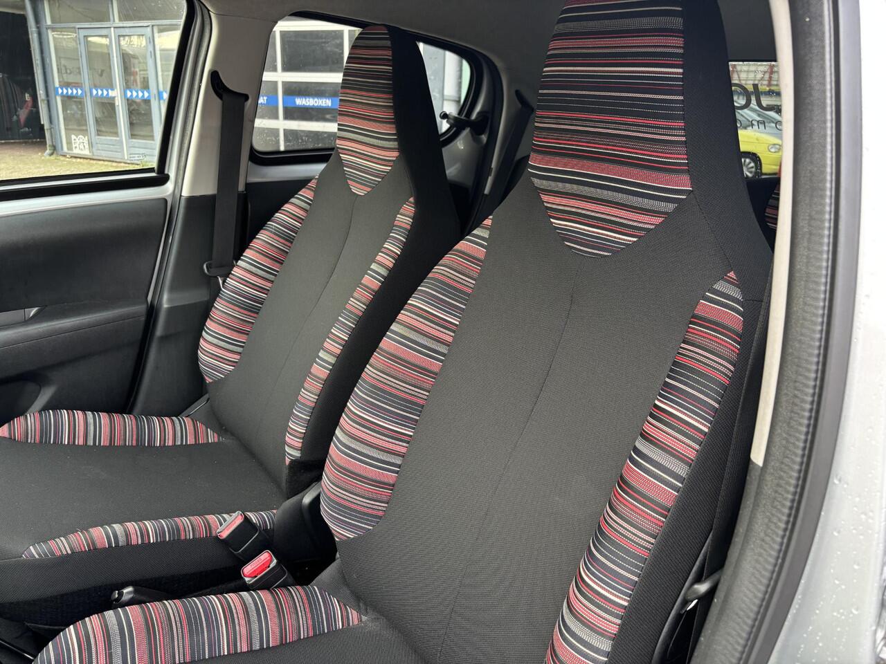 Citroen C1 1.0 VTi Feel | ALL-IN RIJKLAAR | Airco | Bluetooth | Donker glas | Airco | Rijdende Demo