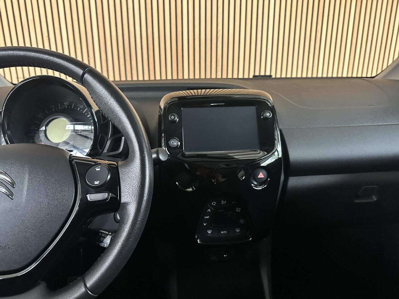 Citroen C1 1.0 VTi Shine Camera | Privacy glas | Carplay