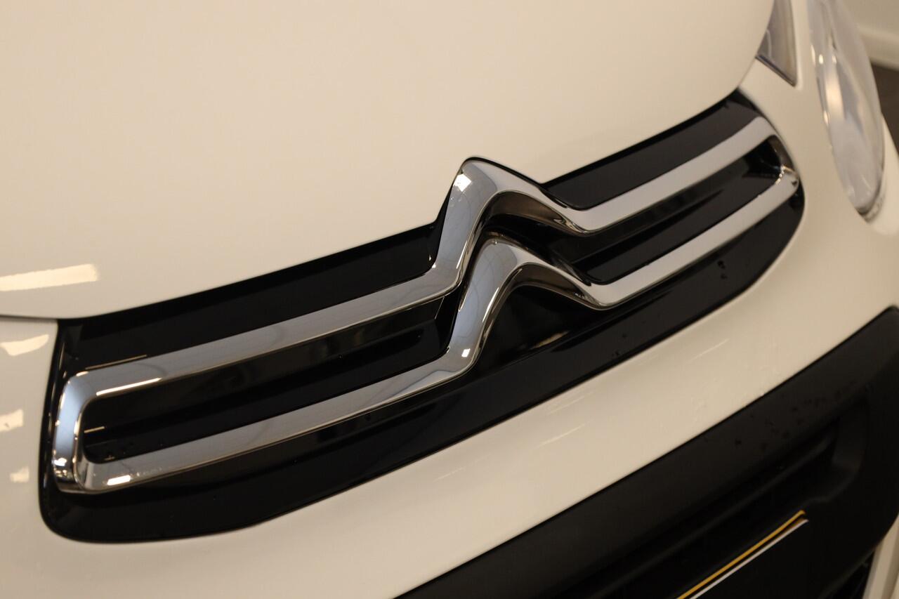 Citroen C1 VTi 72 Feel Touchscreen | Camera