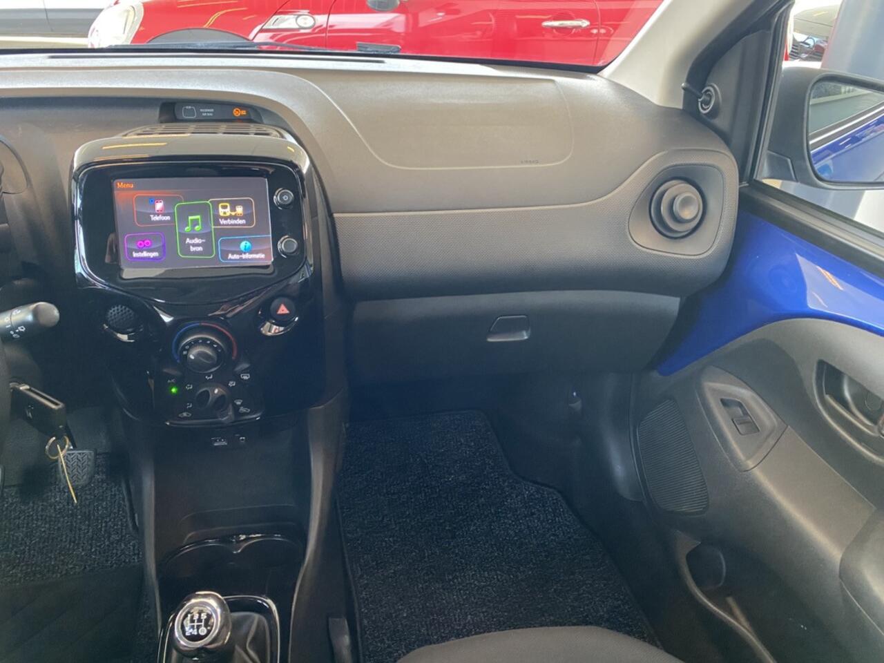Citroen C1 1.0 VTi Feel,Apple Carplay/Android Auto,Achteruitrijcamera,Snelheidsbegrenzer,Airco,Bleutooth,Elektrischpakket,Aux Ipod Aansluiting
