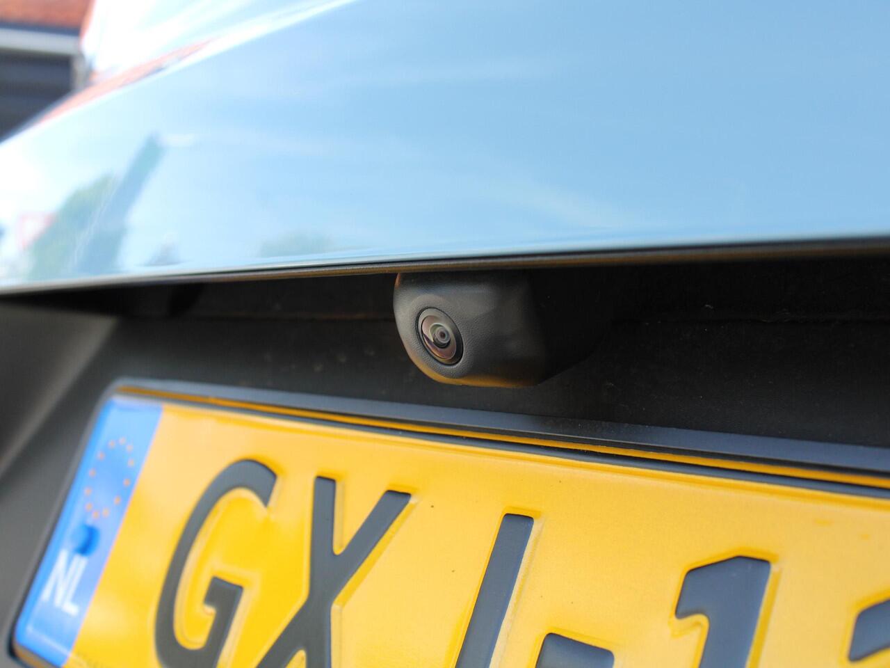 Citroen C3 Max 1.2 Turbo 100pk Navigatie, Achteruitrijcamera, Climate Control, Cruise Control, Apple Carplay, Android Auto