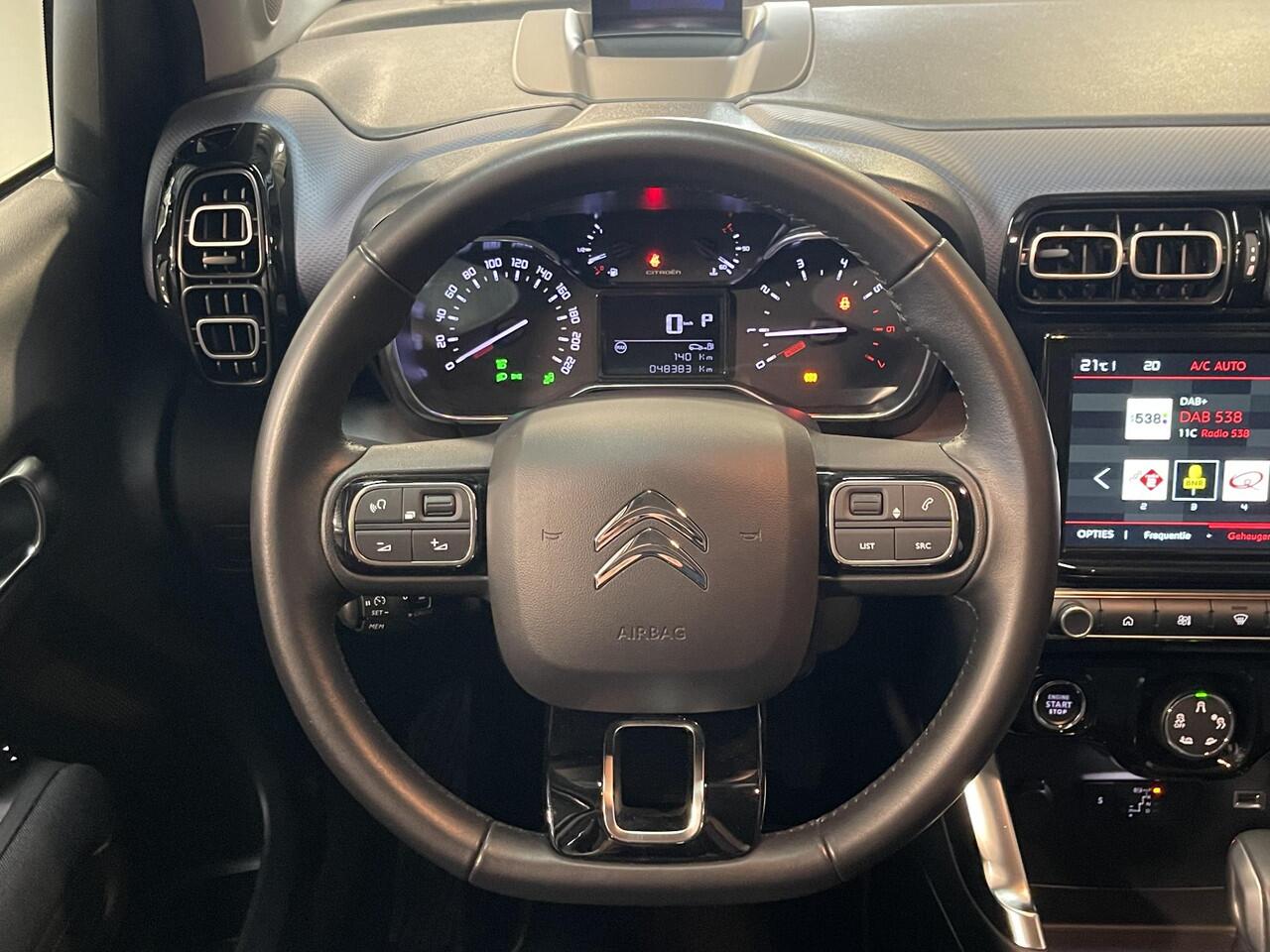 Citroen C3 Aircross 1.2 PureTech Shine 16"/Camera/Keyless/Head-up/Dodehoek/Grip Control/Navigatie/Apple Carplay & Android Auto/Climate/Cruise/PDC v+a