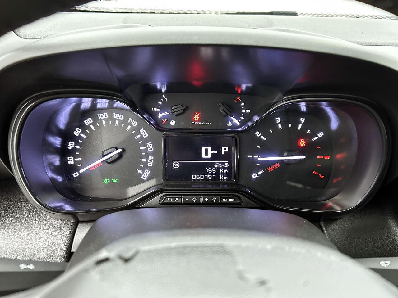 Citroen C3 Aircross 130 PK Automaat Feel | Rijklaar | Parkeersensoren achter | Apple Carplay |