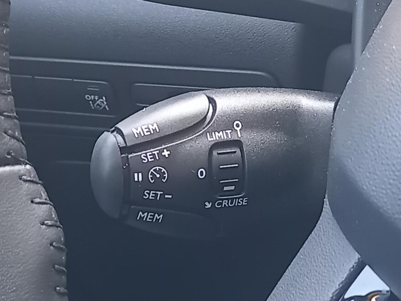 Citroen C3 Aircross 1.2 PureTech 130PK EAT6 Max Automaat!