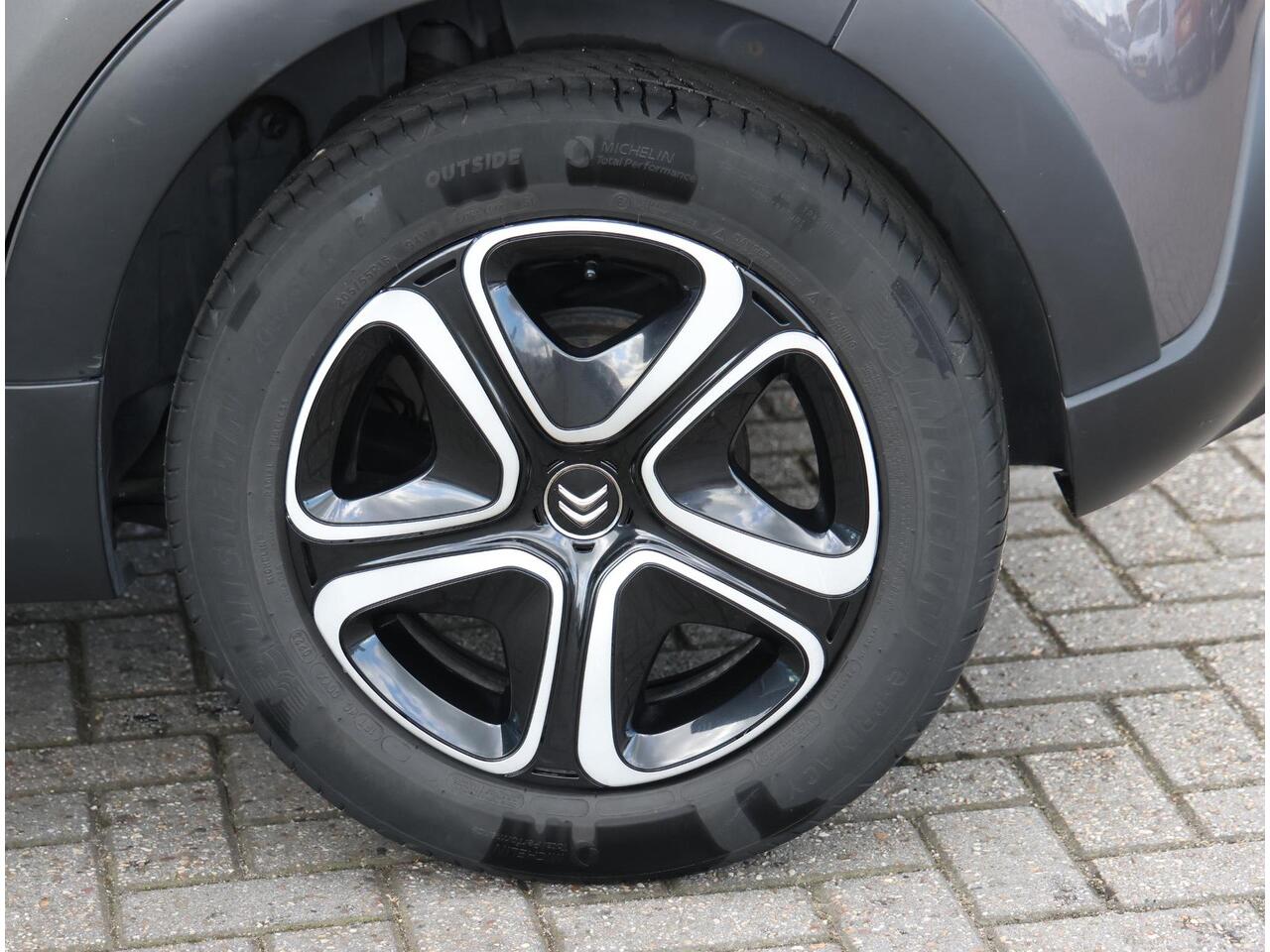 Citroen C3 1.2 85PK C-Series | 1ste eigenaar | AppleCarplay/AndroidAuto | Cruise Control | Climate Control | Isofix | NL AUTO! |