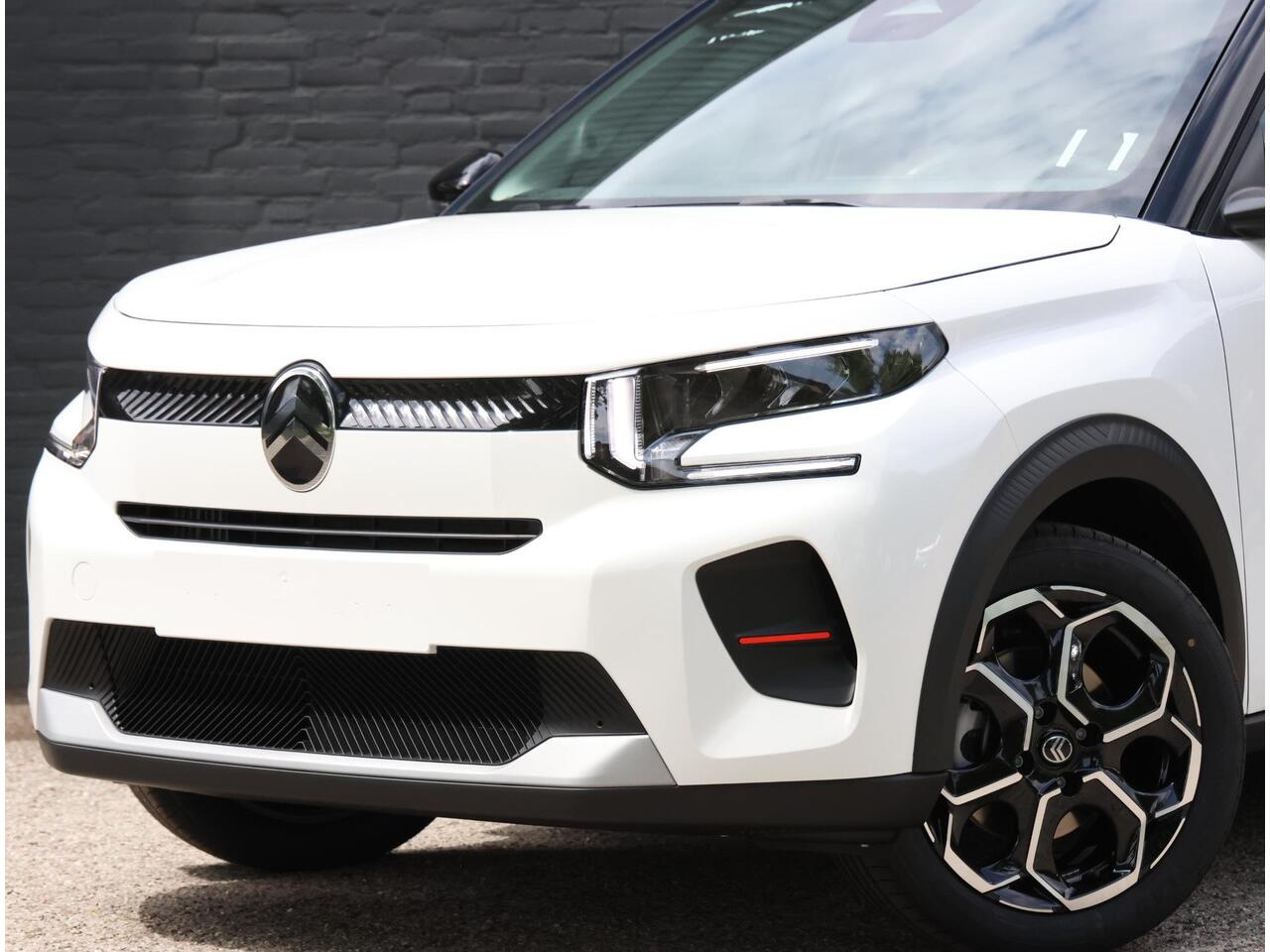 Citroen C3 1.2 Turbo 100pk Max | Camera | Navigatie | AppleCarPlay/AndroidAuto | Climate Control | Cruise Control | FULL LED | Two-Tone | Privacy Glass |