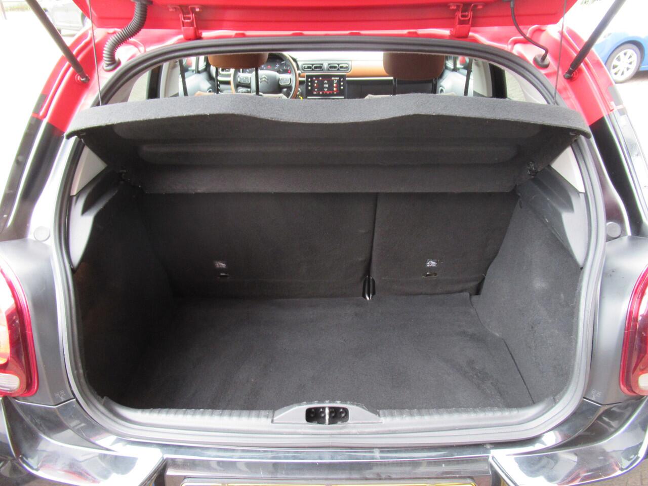 Citroen C3 1.2 PureTech S&S Shine| 110-PK| Lm-Velgen| | Clima-Airco | Parkeercamera | Trekhaak | Inc. BOVAG-Garantie