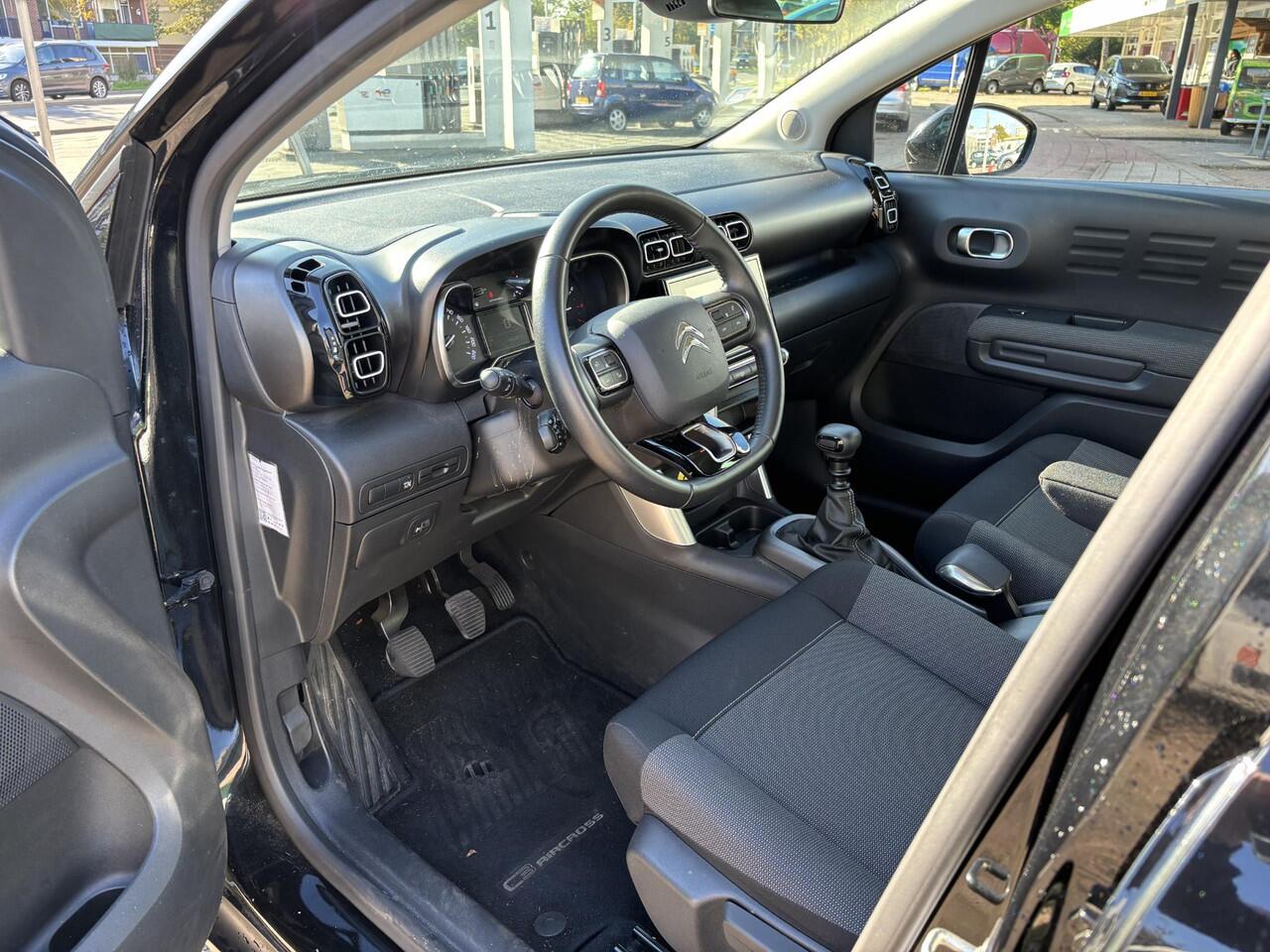 Citroen C3 Aircross 1.2 PureTech Shine / ALL-IN RIJKLAARPRIJS /Navi/Camera/Apple Car Play/Trekhaak/17"Velgen