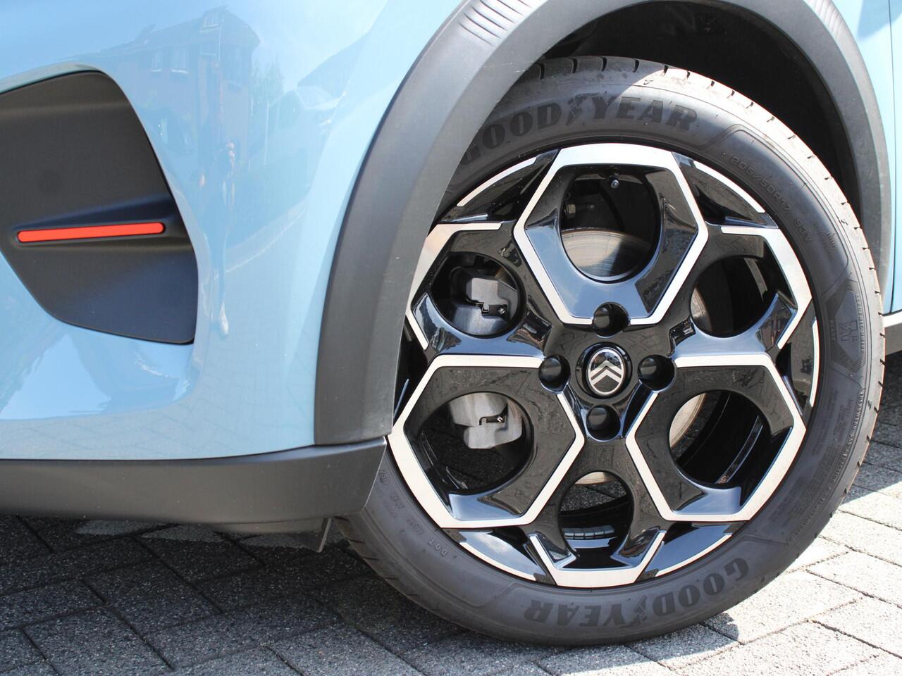 Citroen C3 Max 1.2 Turbo 100pk Navigatie, Achteruitrijcamera, Climate Control, Cruise Control, Apple Carplay, Android Auto