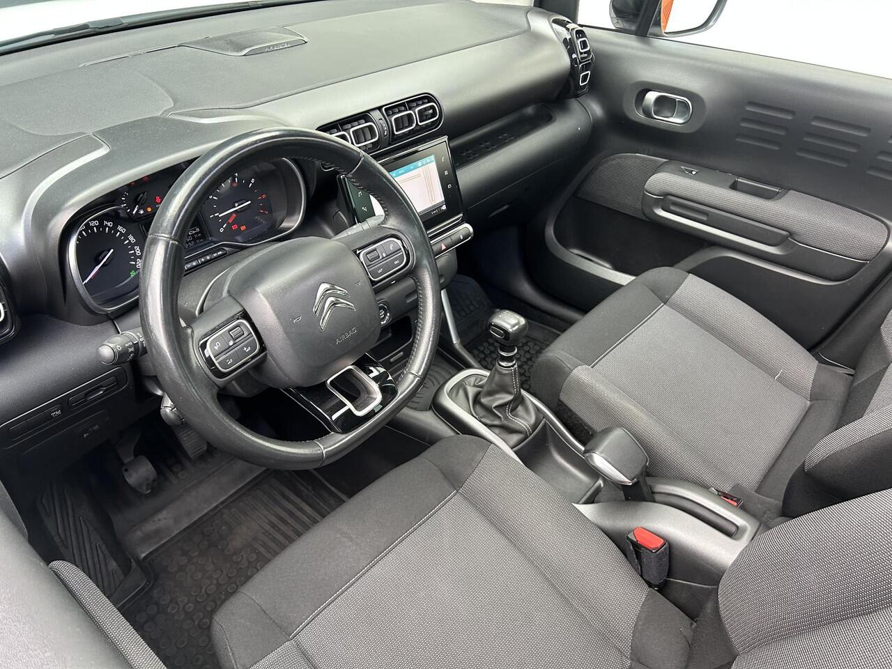 Citroen C3 Aircross 1.2 PT 110 Shine | Panoramadak | Apple Carplay | Parkeercamera | Prijs is rijklaar incl. garantie