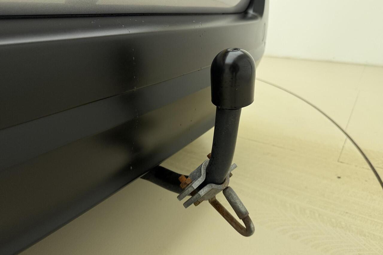 Citroen C3 1.2 PureTech C-Series | 83 PK | Trekhaak | Navigatie | Apple Carplay & Android Auto | Parkeersensoren Achter | DAB+ | Cruise Control | Two Tone Lak |