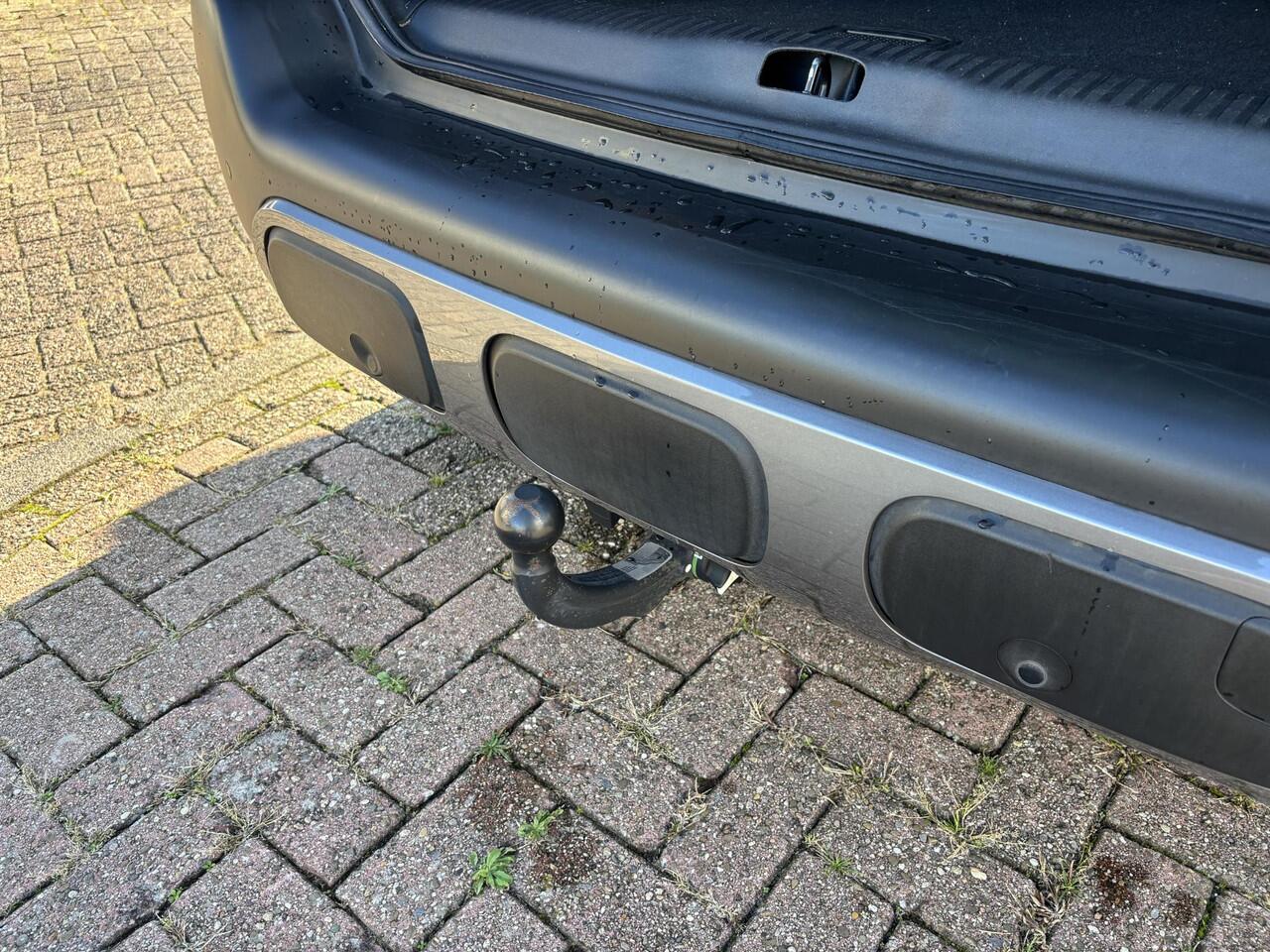 Citroen C3 Aircross 1.2 PureTech Shine / ALL-IN RIJKLAARPRIJS /Navi/Camera/Apple Car Play/Trekhaak/17"Velgen