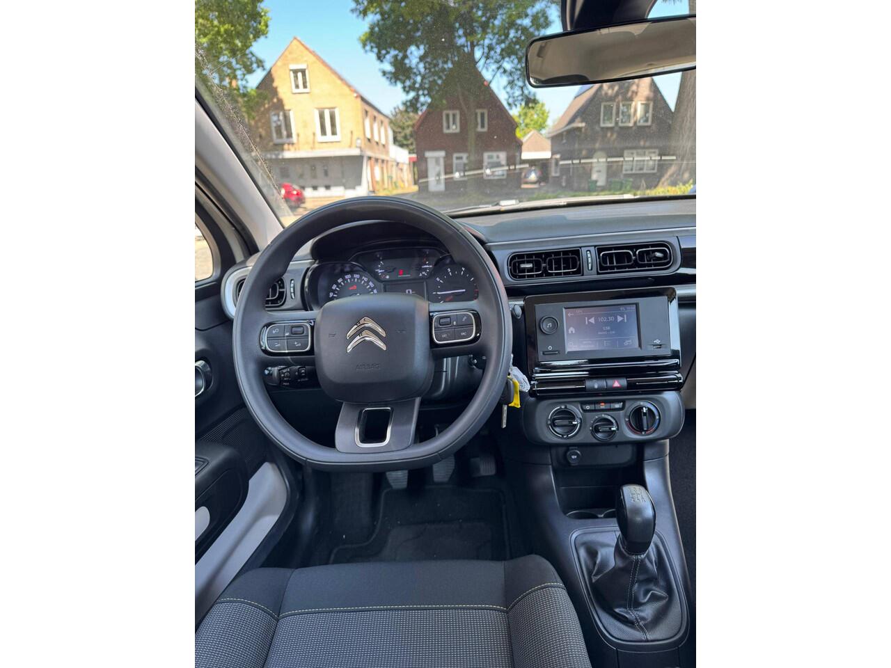 Citroen C3 1.2 Benzine 5-deurs 82 pk. * Airco * Cruise Control * 5-Deurs * Hele mooie ! Vingerhoets; Vierde Generatie Eersteklas Service !