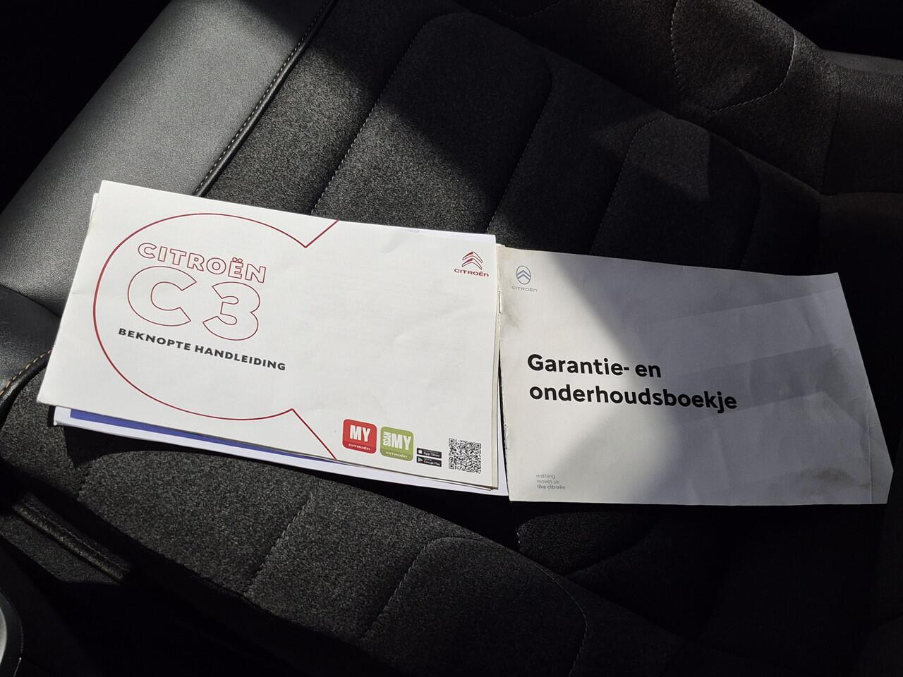 Citroen C3 1.2 PureTech C-Series | Climate Control | Navigatie via Apple Carplay of Android Auto | Parkeersensoren achter| Cruise Control | Interieur met Houtlook en Frisse kleuren !!