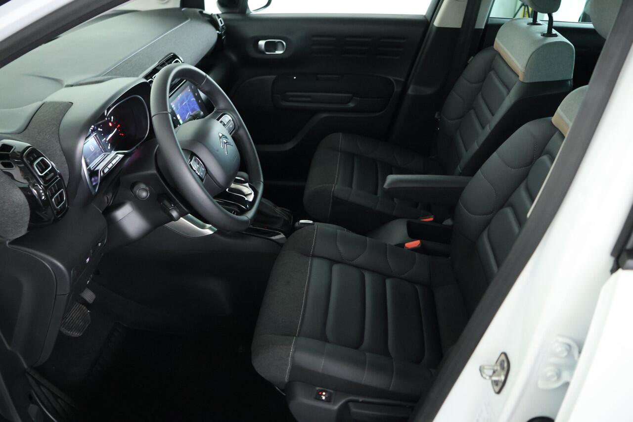 Citroen C3 Aircross 1.2 PureTech Shine / Automaat / Carplay / Cruise control / Allseason banden / Half Leder