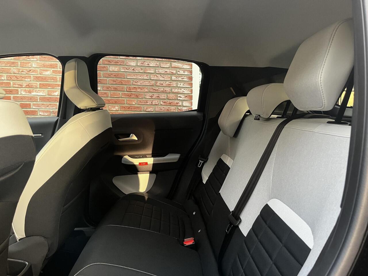 Citroen C3 Max 1.2 Turbo 100pk | TWO-TONE! | CAMERA | CLIMA | NAVI | APPLE CARPLAY/ANDROID AUTO | DAB+