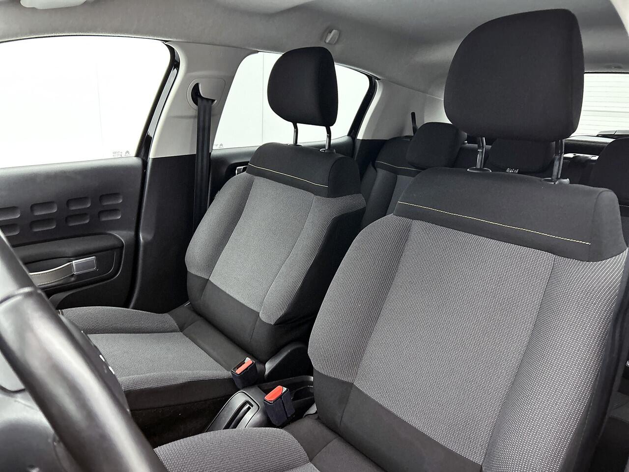 Citroen C3 110 PK Shine | Rijklaar | Keyless Entry | 17" LMV | Camera |