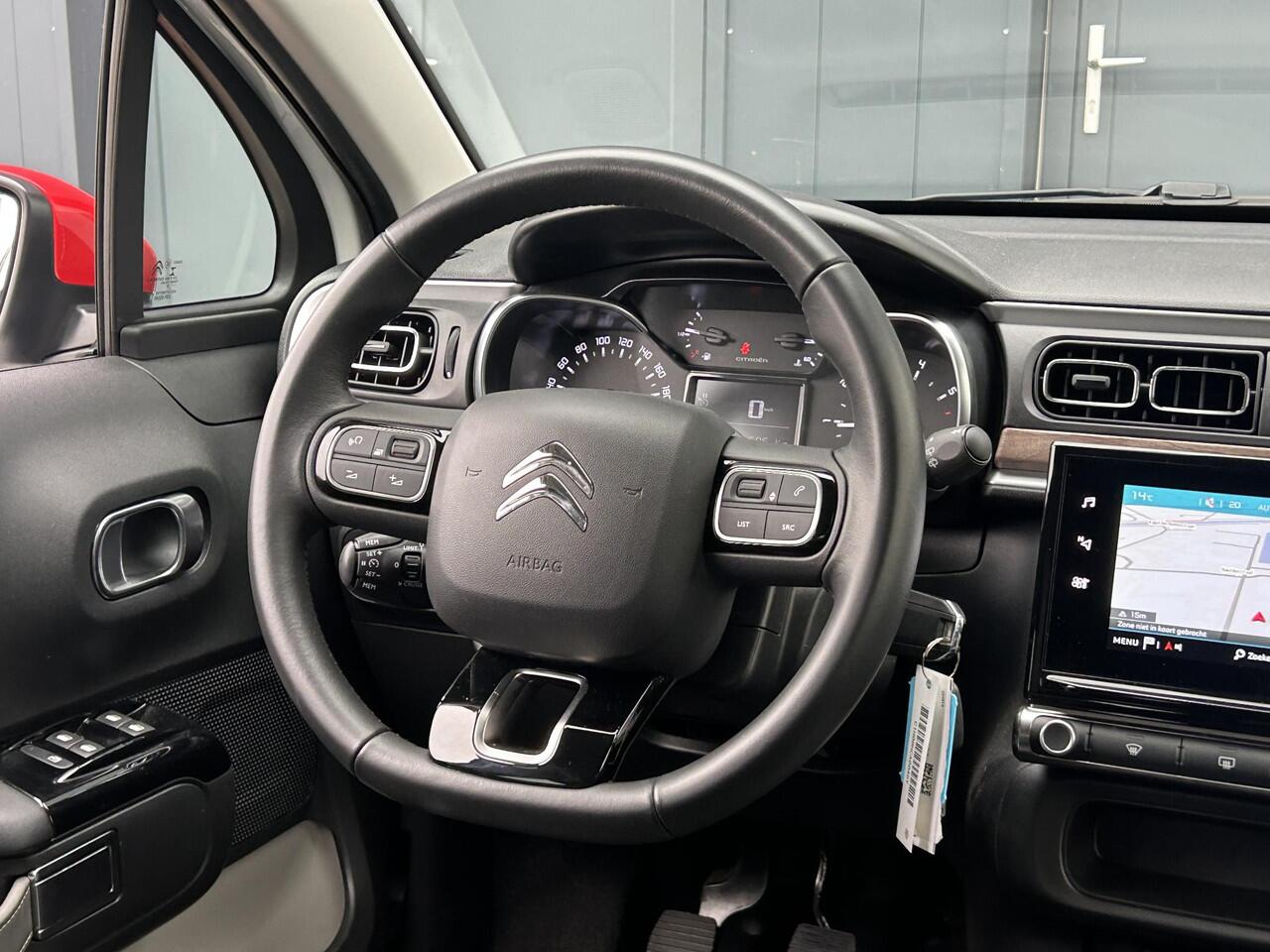 Citroen C3 1.2 PT 83 Shine | Comfort seats | Parkeercamera | Navi | Apple Carplay | Prijs is rijklaar