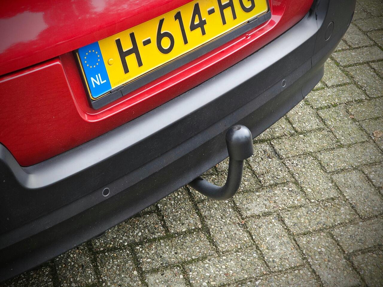 Citroen C3 1.2 PureTech S&S Feel Edition / CARPLAY / TREKHAAK / CRUISE