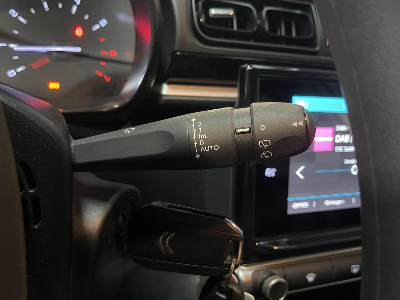 Citroen C3 1.2 PureTech Feel 16"/Navigatie/LED/Android Auto & Apple Carplay/Climate/Cruise/PDC