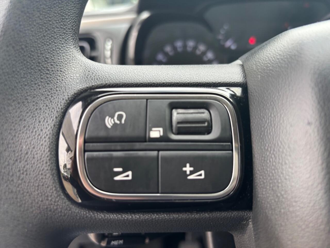 Citroen C3 1.2 PURETECH FEEL NAVI AIRCO CRUISE CONTROL_