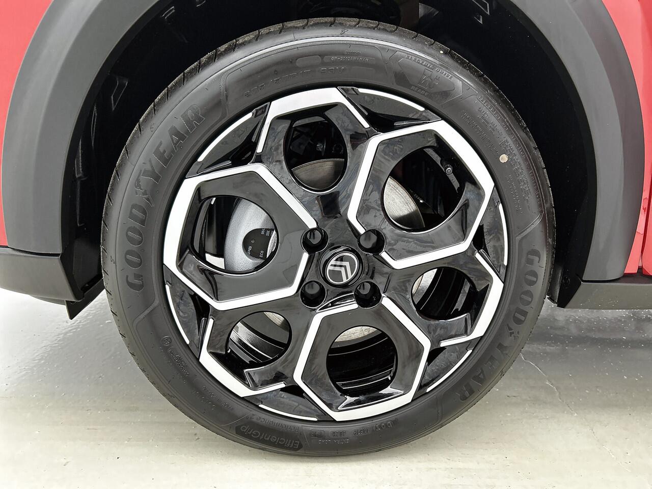 Citroen C3 Turbo 100pk Max | Rijklaar | Achteruitrijcamera | Comfort Seats | 17" LMV |