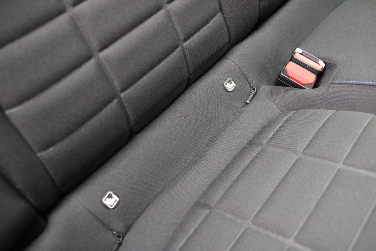 Citroen C3 1.2 Turbo 100pk Plus Airco Cruise Carplay Black Edition Hoge instap! Nieuwstaat