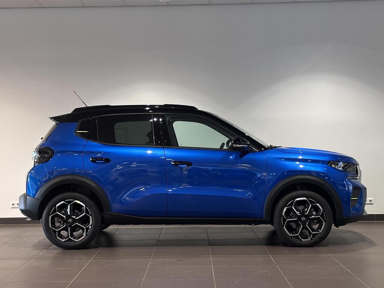 Citroen C3 Max 1.2 Hybrid 110pk e-DCS6 | VERHOOGDE INSTAP | TWO-TONE! | NAVI | CAMERA | CLIMA | ISOFIX | LM-VELGEN |