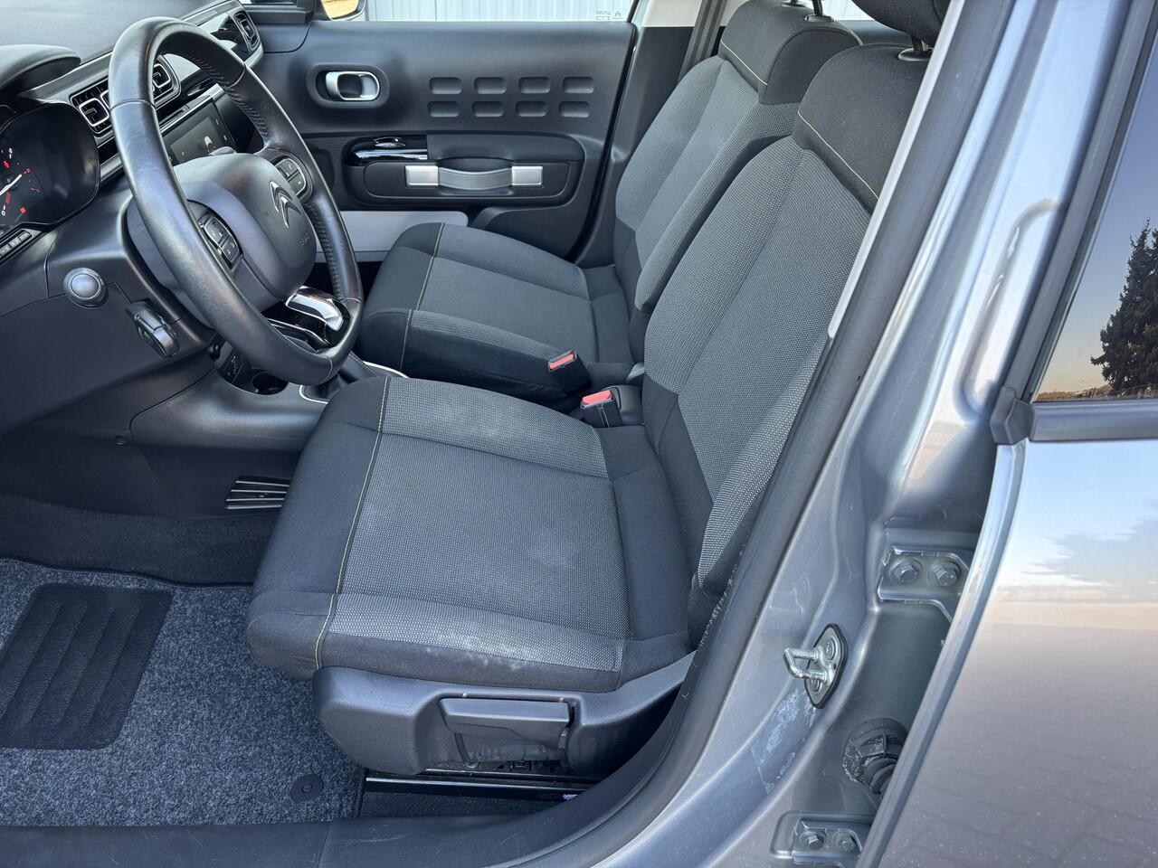 Citroen C3 1.2 PureTech Shine AUTOMAAT [ Fm navi,camera,ecc,cruise,17``lmv ]