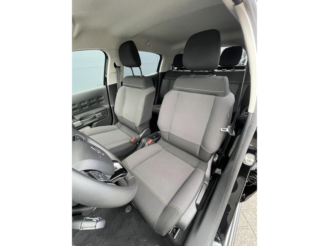 Citroen C3 110pk Max (Keyless Entry - Camera - Automatische Airco - Navigatie - Apple Carplay - LED)