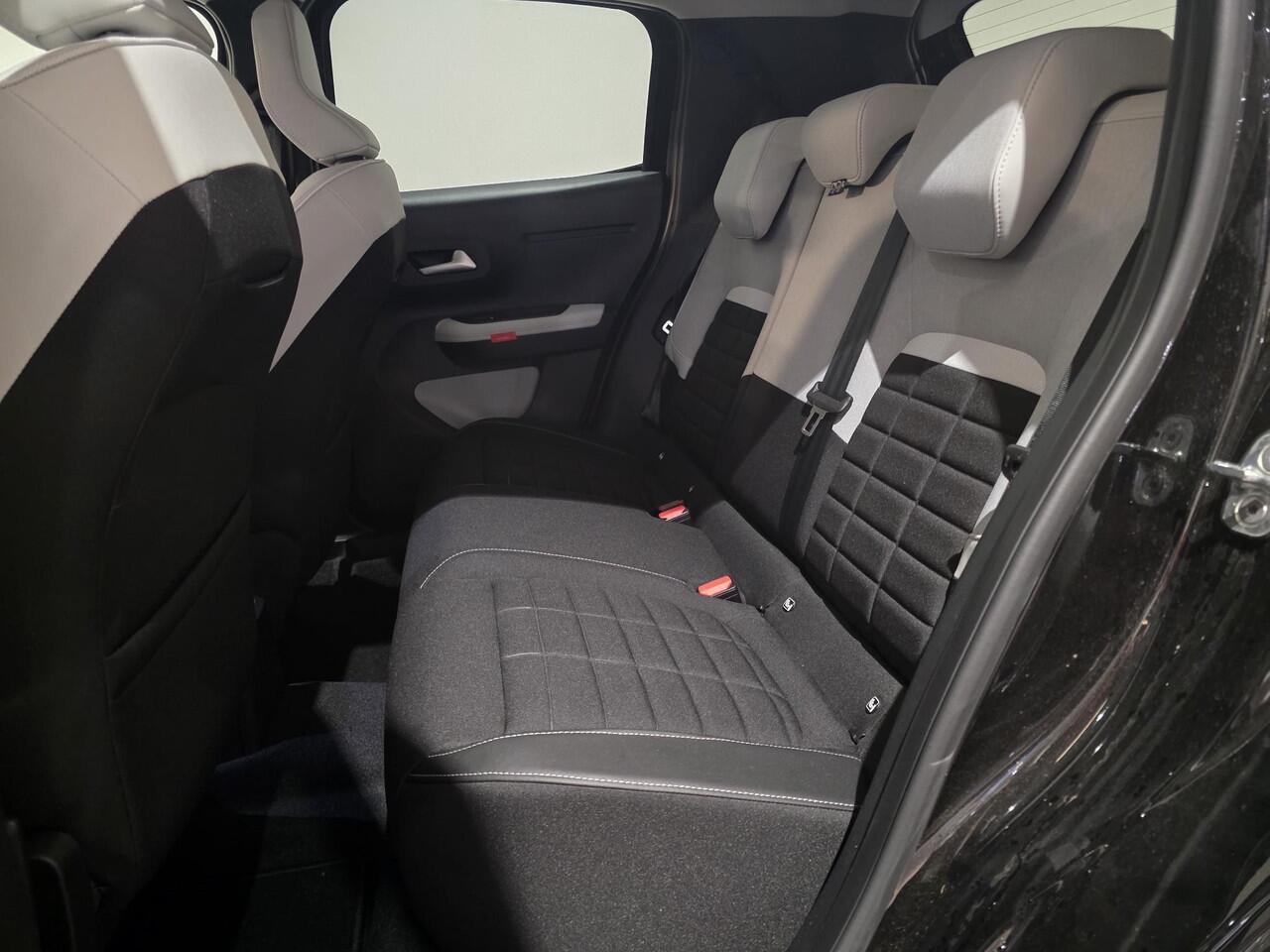 Citroen C3 Max 1.2 Turbo 100pk | TWO-TONE | NAVI | CAMERA | PARKEERHULP | APPLE CARPLAY/ANDROID AUTO | CLIMA | CRUISE CONTROL | DAB+