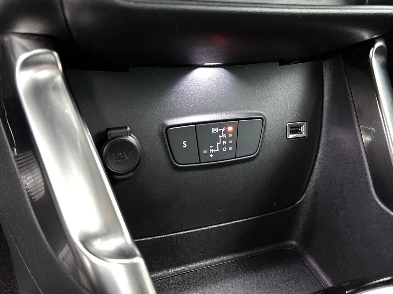 Citroen C3 Aircross 130 PK Automaat Feel | Rijklaar | Parkeersensoren achter | Apple Carplay |