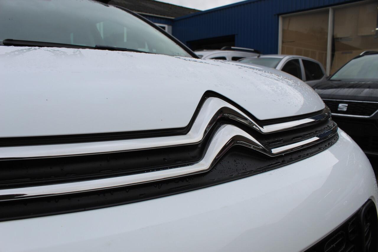 Citroen C3 Aircross 1.2i "S&S Shine" Cruise - Airco - Navi !!! 110 Pk