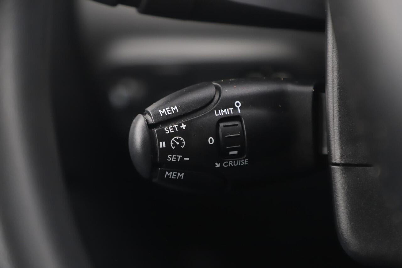 Citroen C3 1.2 PureTech Feel Carplay Android Navigatie Climate Cruise Control Rijstrooksensor Getint Glas