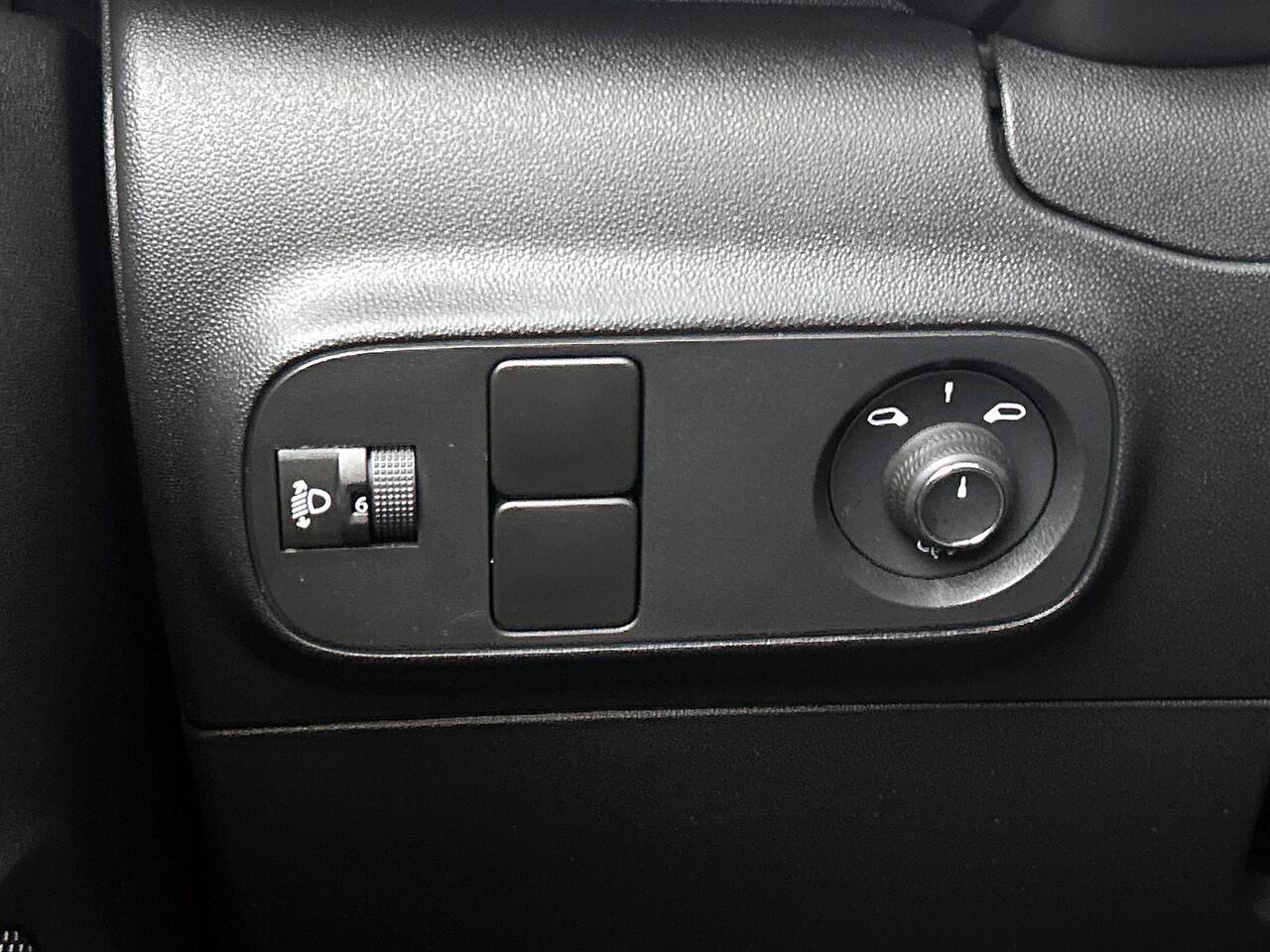 Citroen C3 82 PK Plus | Rijklaar | Parkeersensoren | Stoelverwarming | Comfort stoelen |