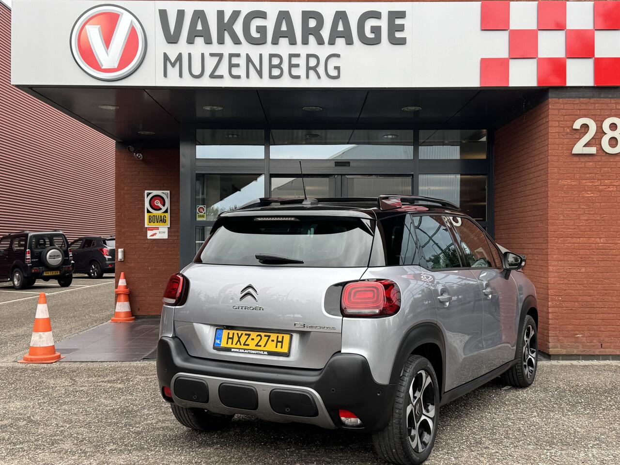 Citroen C3 Aircross 1.2 PureTech Shine // CRUISE // NAVI + CARPLAY // PANO/SCHUIFKANTELDAK // CLIMA // KEYLESS