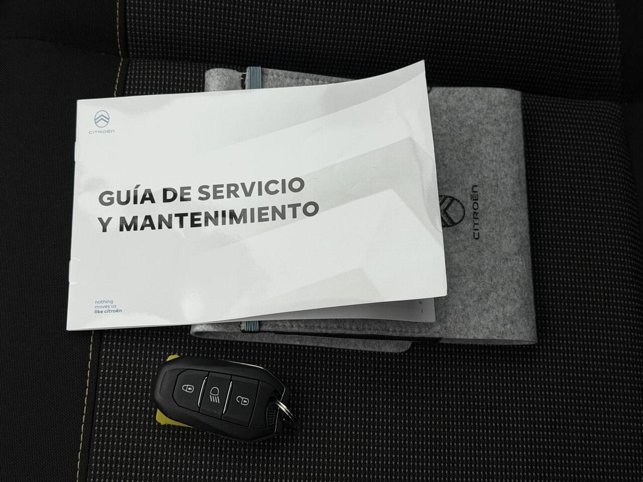 Citroen C3 ELLE 110PK Automaat / All Season Banden / Navigatie via Apple Carplay & Android Auto / Camera / Keyless / Cruise / Clima / DAB / Parkeersensor /