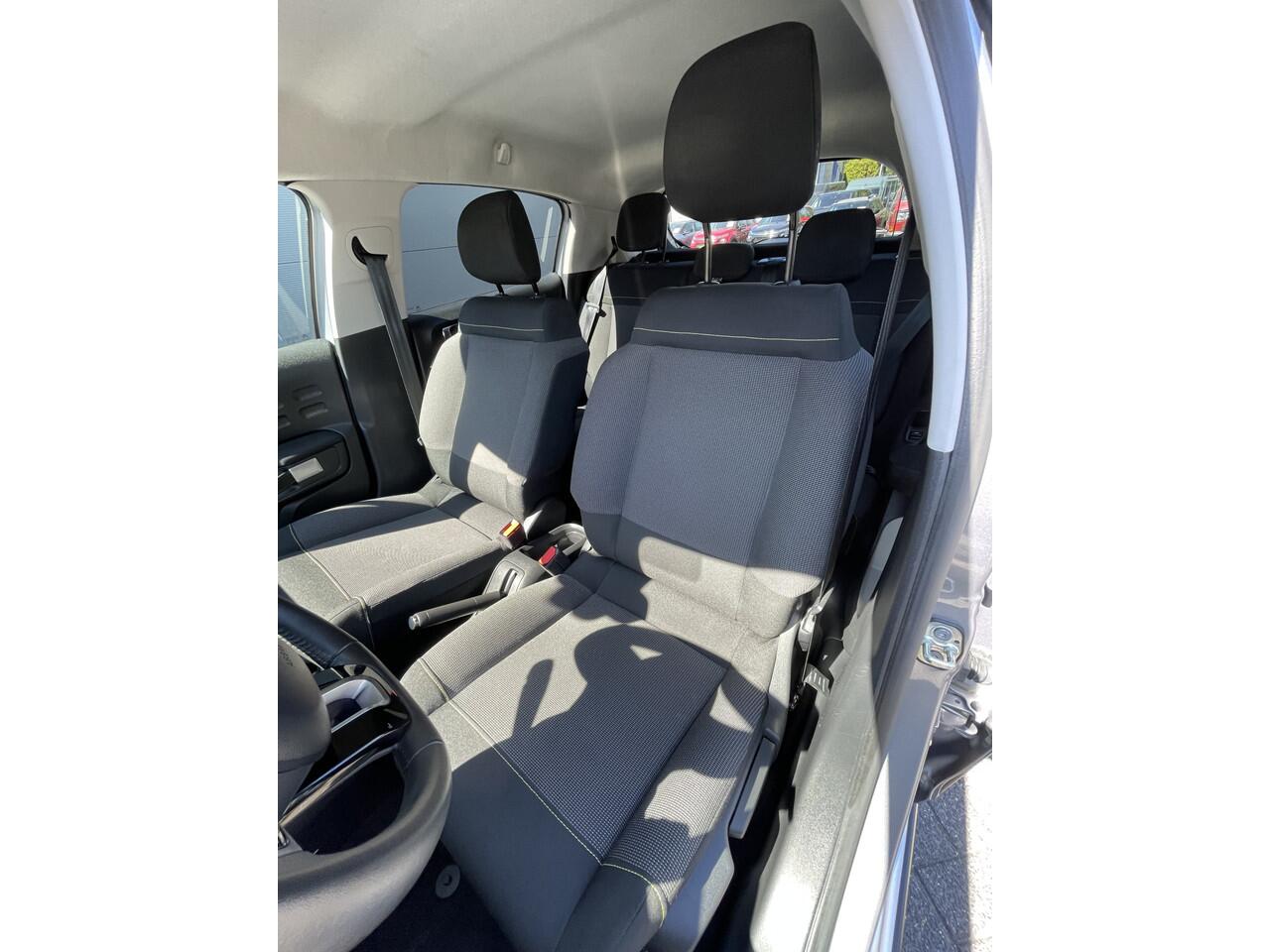 Citroen C3 82pk Max (Camera - Keyless Entry - Navigatie - Apple Carplay - Automatische Airco - LED - Parkeersensoren)