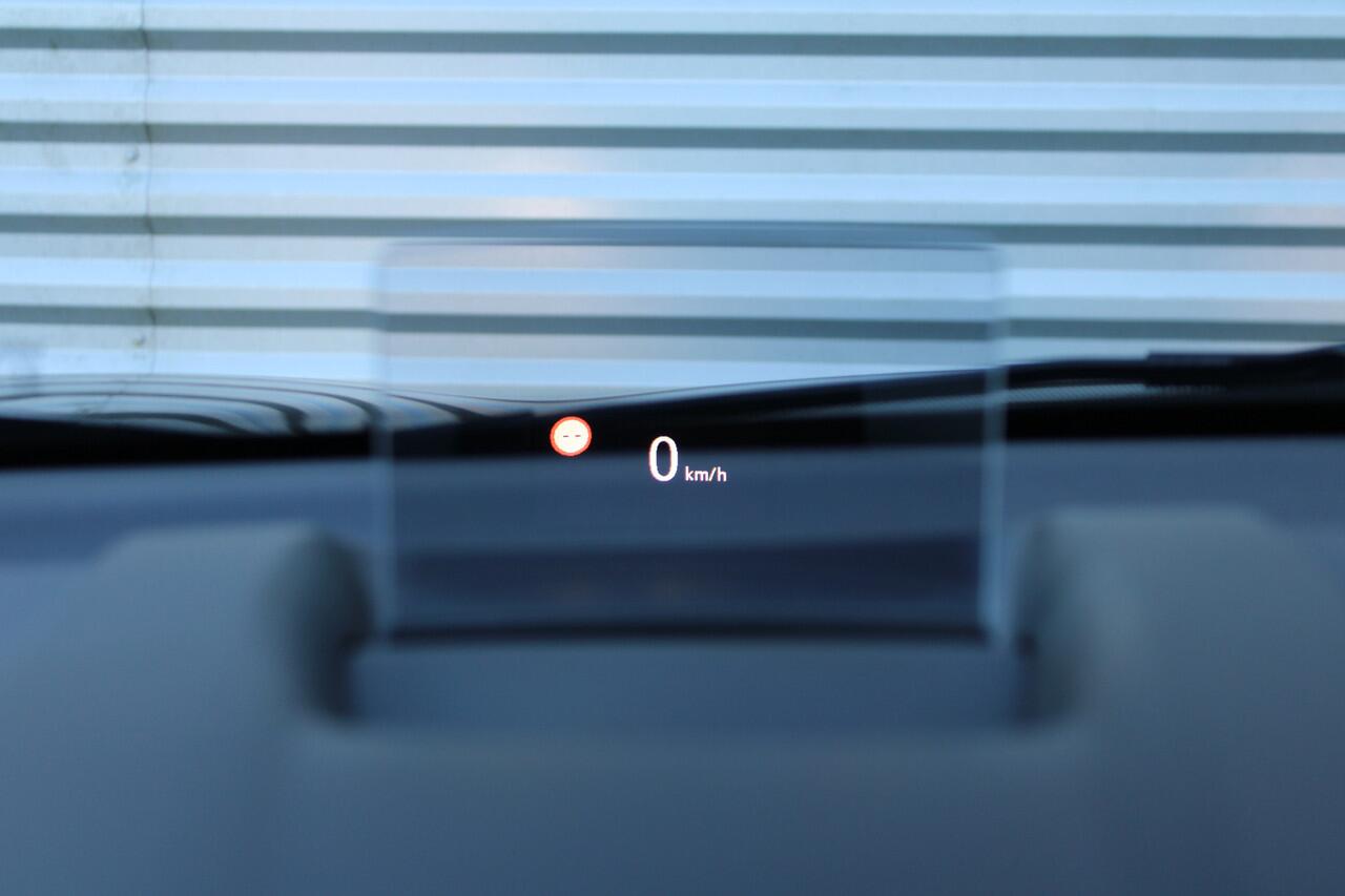 Citroen C3 Aircross 1.2 PureTech Feel | Climate Control | Head-up Display | Camera