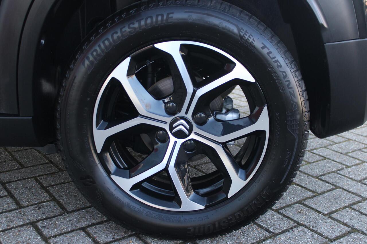 Citroen C3 Aircross 1.2 130PK AUTOMAAT MAX | HEAD UP DISPLAY | STOEL VERWARMING | LICHTMETALEN VELGEN 16" | KEYLESS ENTRY/START | PARKEERSENSOREN ACHTER | LED KOPLAMPEN | NAVIGATIE | APPLE CARPLAY/ANDROID AUTO | DAB+ RADIO | CLIMATE CONTROL | CRUISE CONTROL |