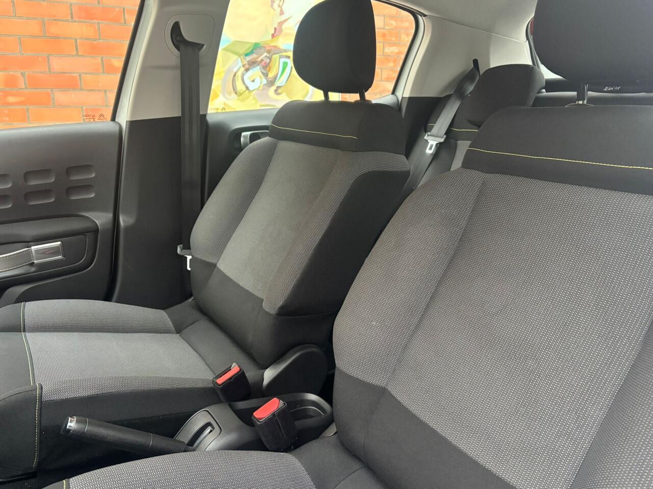 Citroen C3 PureTech 83 Shine | Navigatie | Carplay |