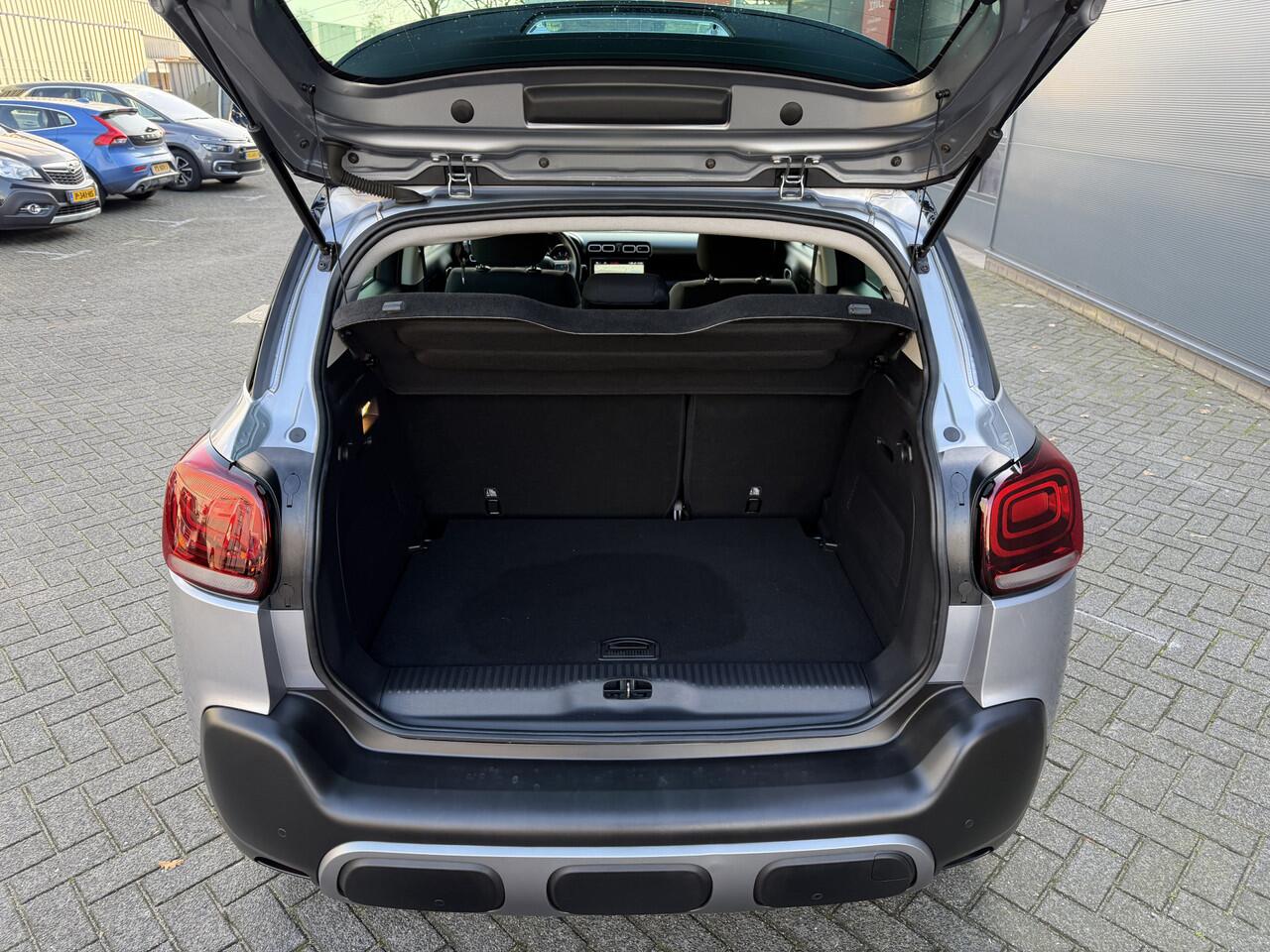 Citroen C3 Aircross 110pk Shine (Camera - Keyless Entry - Automatische Airco - LED - Navigatie - Apple Carplay - Parkeersensoren)